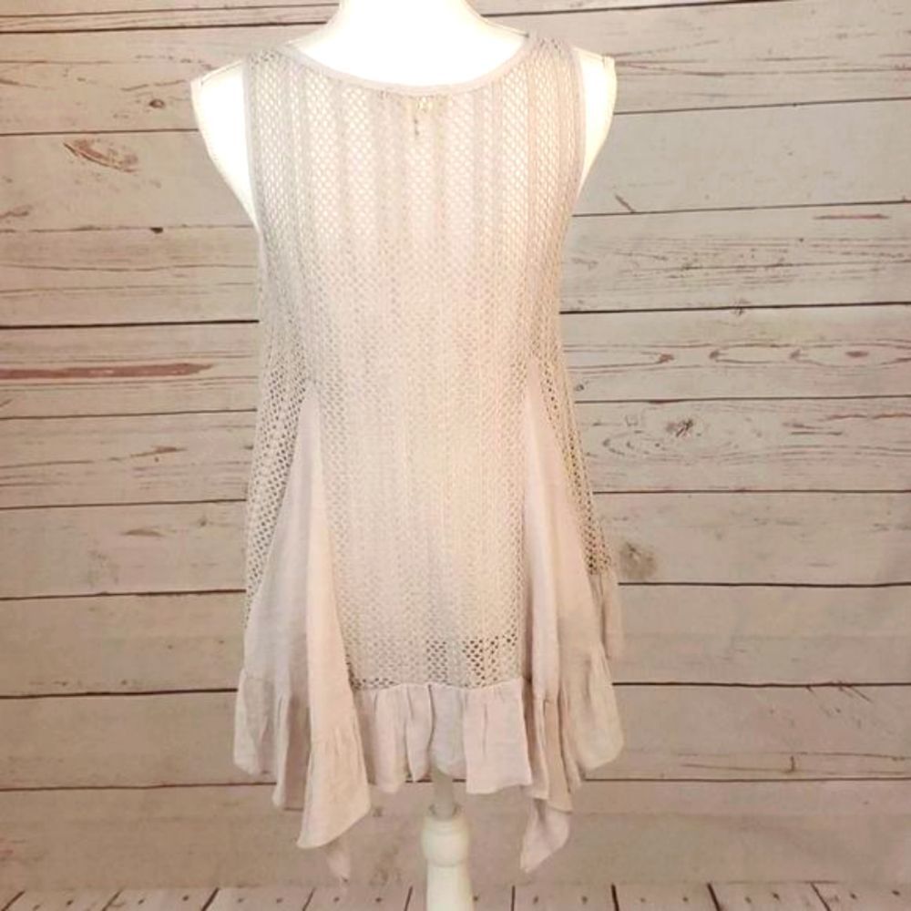 Entro, Open Knit Ruffle Hem Tank, Small - Picture 6 of 7